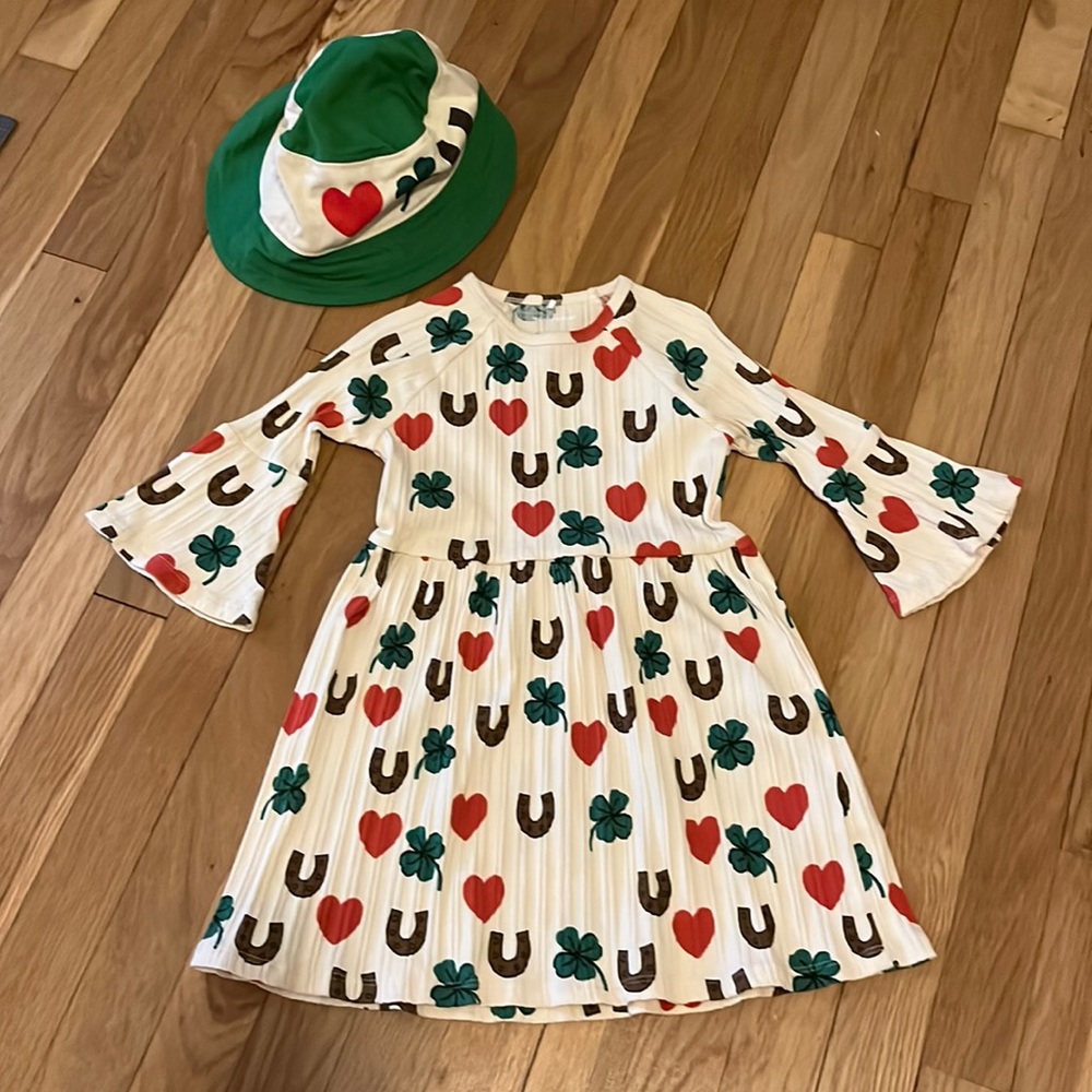 Organic cotton dress and the matching hat